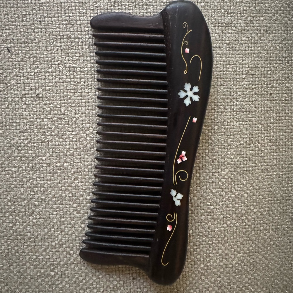 Elegant Tan Mujiang Rosewood Floral Hair Comb